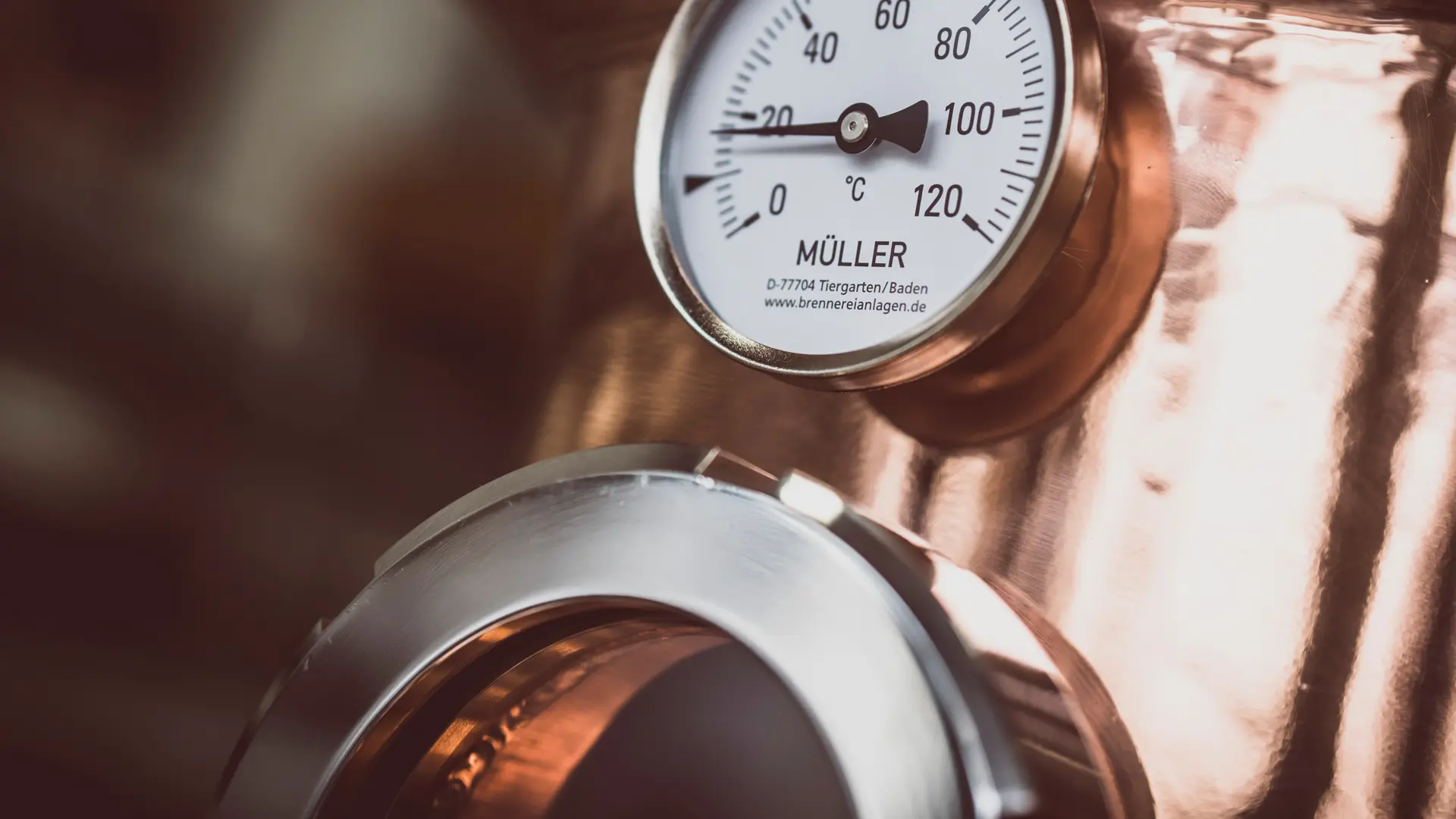 Immagine descrittiva della storia dell'alambicco - Foto dell'alambicco prodotto da 'MÜLLER Pot Stills'